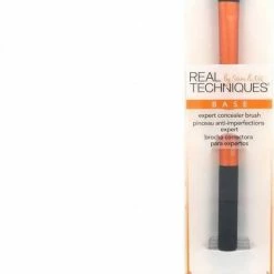 Real Techniques Expert Concealer Brush - Concealer Kwast -Givenchy-winkel 546x840