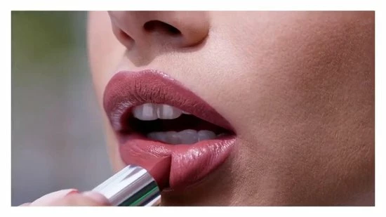 Maybelline Color Sensational Made For All Lippenstift - 379 Fuchsia For Me - Roze - Glanzend 2 Maybelline Color Sensational Made For All Lippenstift - 379 Fuchsia For Me - Roze - Glanzend - Afbeelding 2