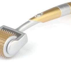Dermarolling Titanium Dermaroller - 0.3mm 6 Dermarolling Titanium Dermaroller - 0.3mm -Givenchy-winkel 550x315 1