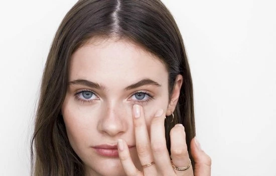 Olay Eyes Intens Hydraterende Oogcontourgel - Voor Vermoeide En Droge Huid - Hyaluronzuur - 15ml 2 Olay Eyes Intens Hydraterende Oogcontourgel - Voor Vermoeide En Droge Huid - Hyaluronzuur - 15ml - Afbeelding 2