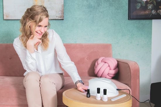 Miss Jules - 6-Delige Gellak Starterspakket - Nagellak - Kleur Roze, Grijs & Glitter - Glanzend & Dekkend Resultaat 7 Miss Jules - 6-Delige Gellak Starterspakket - Nagellak - Kleur Roze, Grijs & Glitter - Glanzend & Dekkend Resultaat - Afbeelding 7