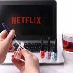 Herome Base Coat - Vult Oneffenheden Op Maakt De Nagel Egaal En Glad - Beschermt Tegen Verkleuren - TFS Hars- En Tolueenvrij - 10ml. 15 Herome Base Coat - Vult Oneffenheden Op Maakt De Nagel Egaal En Glad - Beschermt Tegen Verkleuren - TFS Hars- En Tolueenvrij - 10ml. -Givenchy-winkel 550x378 3