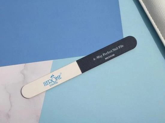 Herome 4-Way Nagelvijl Met 4 Vlakken - 4-Way Perfect Nail File - Grof, Medium, Fijn En Extra Fijn 5 Herome 4-Way Nagelvijl Met 4 Vlakken - 4-Way Perfect Nail File - Grof, Medium, Fijn En Extra Fijn - Afbeelding 5