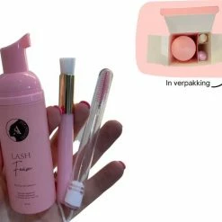 AE Beauty - *NEW Lash Foam Shampoo 60ML Complete Set - OLIEVRIJ - Wimper Extentions - Wimperlifting - Make-up Reiniger- Inbegrepen Applicator + WimperborstelCleanser -Givenchy-winkel 550x466