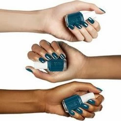 Essie Go Overboard 106 - Groen - Nagellak -Givenchy-winkel 550x529 5