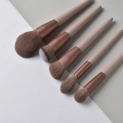 LaVini Make Up Kwasten Set | 13 Stuks | Inclusief Beschermingszakje | Vegan | Blending Beauty | Voor O.a. Foundation & Oogschaduw | Cadeau Voor Haar 6 LaVini Make Up Kwasten Set | 13 Stuks | Inclusief Beschermingszakje | Vegan | Blending Beauty | Voor O.a. Foundation & Oogschaduw | Cadeau Voor Haar -Givenchy-winkel 550x545 16