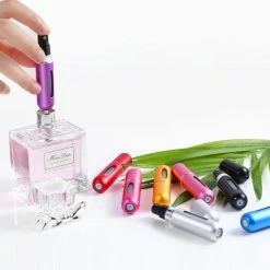 Merkloos Schoencadeautjes Sinterklaas- Parfum Verstuiver 13 Kleuren - Lipstick Formaat Navulbaar Parfumflesje - Lipstick Formaat Navulbare Parfum Verstuiver - 5 ML - 6 Merkloos Schoencadeautjes Sinterklaas- Parfum Verstuiver 13 Kleuren - Lipstick Formaat Navulbaar Parfumflesje - Lipstick Formaat Navulbare Parfum Verstuiver - 5 ML - -Givenchy-winkel 550x550 415
