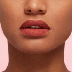 L’Oréal Paris Les Macarons Langhoudende Matte Lipstick - 834 Infinite Spice - Nude - 6,7 Ml 15 L’Oréal Paris Les Macarons Langhoudende Matte Lipstick - 834 Infinite Spice - Nude - 6,7 Ml -Givenchy-winkel 550x550 494