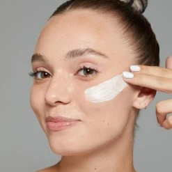 NYX Professional Makeup Marshmellow Smoothing Primer - MMP01 Transparent - 30 Ml 29 NYX Professional Makeup Marshmellow Smoothing Primer - MMP01 Transparent - 30 Ml -Givenchy-winkel 550x550 522