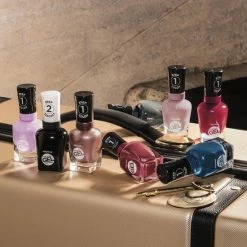 Sally Hansen Miracle Gel Nagellak - 440 Dig Fig - Rood -Givenchy-winkel 550x550 734