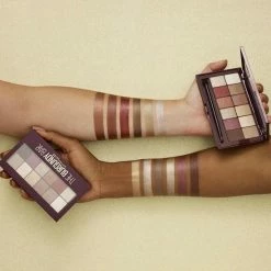 Maybelline The Burgundy Bar Oogschaduw En Highlighter Palette – Limited Edition 26 Maybelline The Burgundy Bar Oogschaduw En Highlighter Palette – Limited Edition -Givenchy-winkel 550x550 852