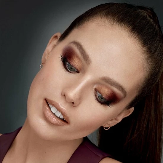 Maybelline The Burgundy Bar Oogschaduw En Highlighter Palette – Limited Edition 5 Maybelline The Burgundy Bar Oogschaduw En Highlighter Palette – Limited Edition - Afbeelding 5