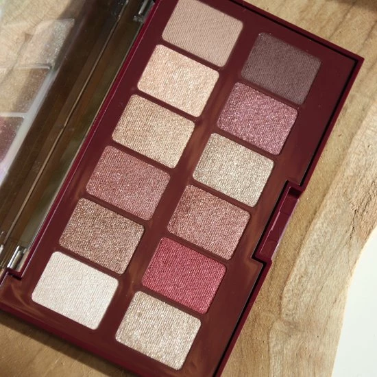 Maybelline The Burgundy Bar Oogschaduw En Highlighter Palette – Limited Edition 20 Maybelline The Burgundy Bar Oogschaduw En Highlighter Palette – Limited Edition - Afbeelding 20