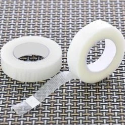 OWP Commerce Own Commerce - Beauty Tape - Huidvriendelijk - Fashion Tape - 450 Cm - Voor Strakke Eyeliner - Ooglidsticker -Givenchy-winkel 550x551 14