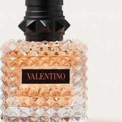 Valentino Donna Born In Roma Coral Fantasy - 30 Ml - Eau De Parfum Spray - Damesparfum 19 Valentino Donna Born In Roma Coral Fantasy - 30 Ml - Eau De Parfum Spray - Damesparfum -Givenchy-winkel 550x617 2