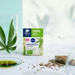 NIVEA Naturally Good Organic Hemp Seed Oil Dagcreme 50 ML -Givenchy-winkel 550x687 11