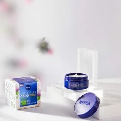 NIVEA Naturally Good Anti-Age Nachtcreme 15 NIVEA Naturally Good Anti-Age Nachtcreme -Givenchy-winkel 550x687 12