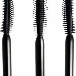 Rimmel London Wonder'Luxe Mascara - 001 Black 20 Rimmel London Wonder'Luxe Mascara - 001 Black -Givenchy-winkel 550x774