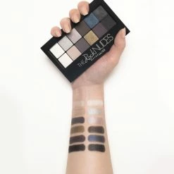 Maybelline The Rock Nudes Oogschaduwpallet- 12 Rock Nudes Blauw Tinten 15 Maybelline The Rock Nudes Oogschaduwpallet- 12 Rock Nudes Blauw Tinten -Givenchy-winkel 550x816 3