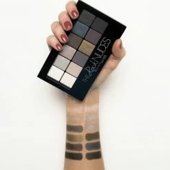 Maybelline The Rock Nudes Oogschaduwpallet- 12 Rock Nudes Blauw Tinten 12 Maybelline The Rock Nudes Oogschaduwpallet- 12 Rock Nudes Blauw Tinten -Givenchy-winkel 550x824 2